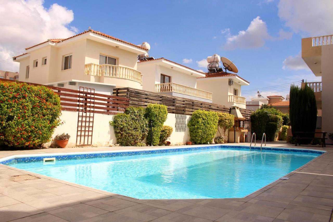 Cozy Poolside Apartment Paphos Exteriér fotografie