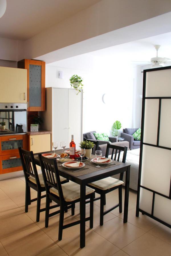 Cozy Poolside Apartment Paphos Exteriér fotografie